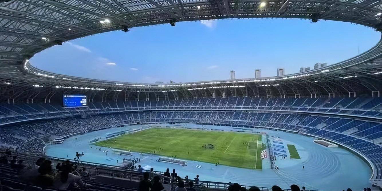 卡尔蒂斯主场氛围火爆，球迷热情助阵的简单介绍