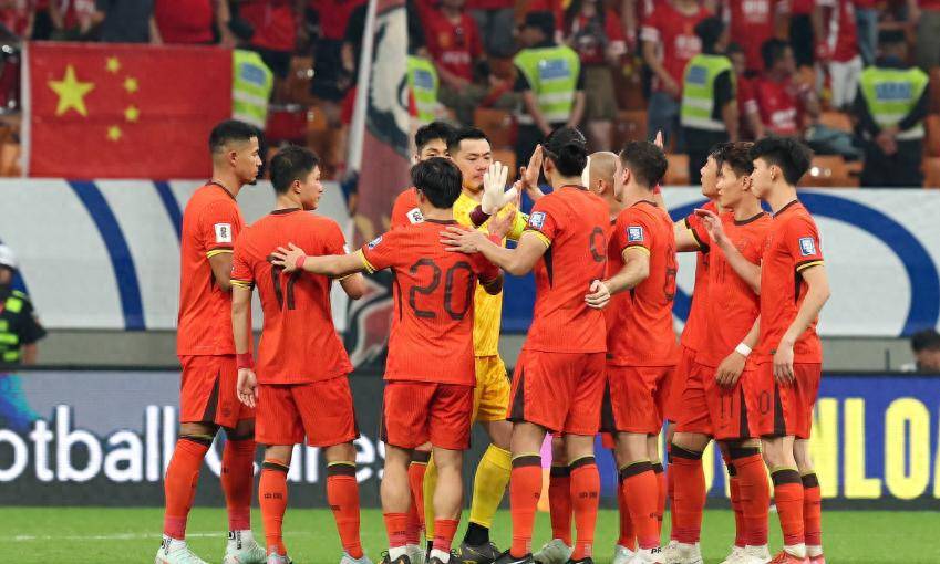 亚美体育平台-东亚杯-国足全场0射正0-3韩国近6战韩国全败的简单介绍