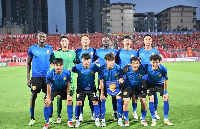 足协杯-阿齐兹传射戴维森建功西海岸2-0大连鲲城晋级8